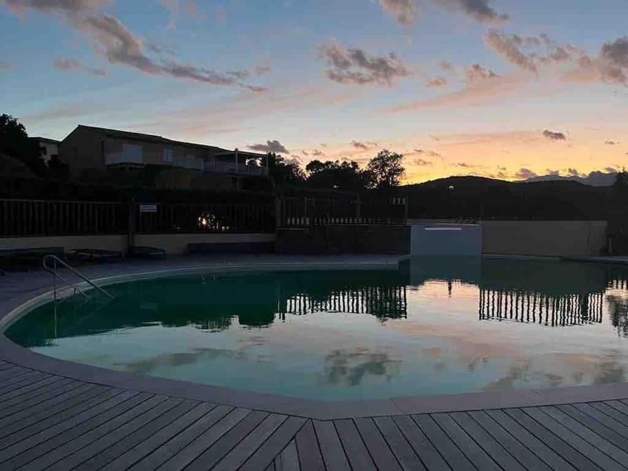 Appartement 2 Chambres, Mezzanine Et Piscine Porto-Vecchio  Exterior photo